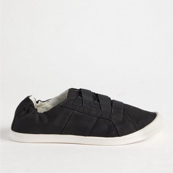 Torrid Wide Width Riley Ruched Sneaker - Picture 3 of 7